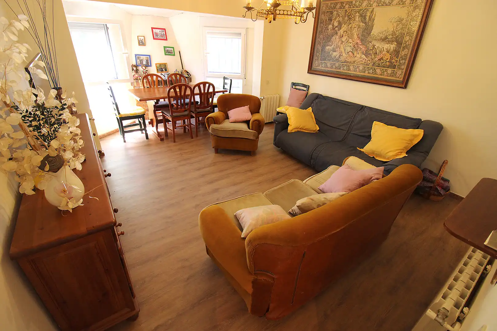 Sala d'estar de Casa o xalet en venda en Uceda amb Calefacció, Jardí privat i Parquet