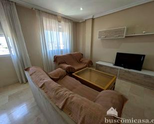 Sala d'estar de Pis de lloguer en Linares amb Aire condicionat i Moblat