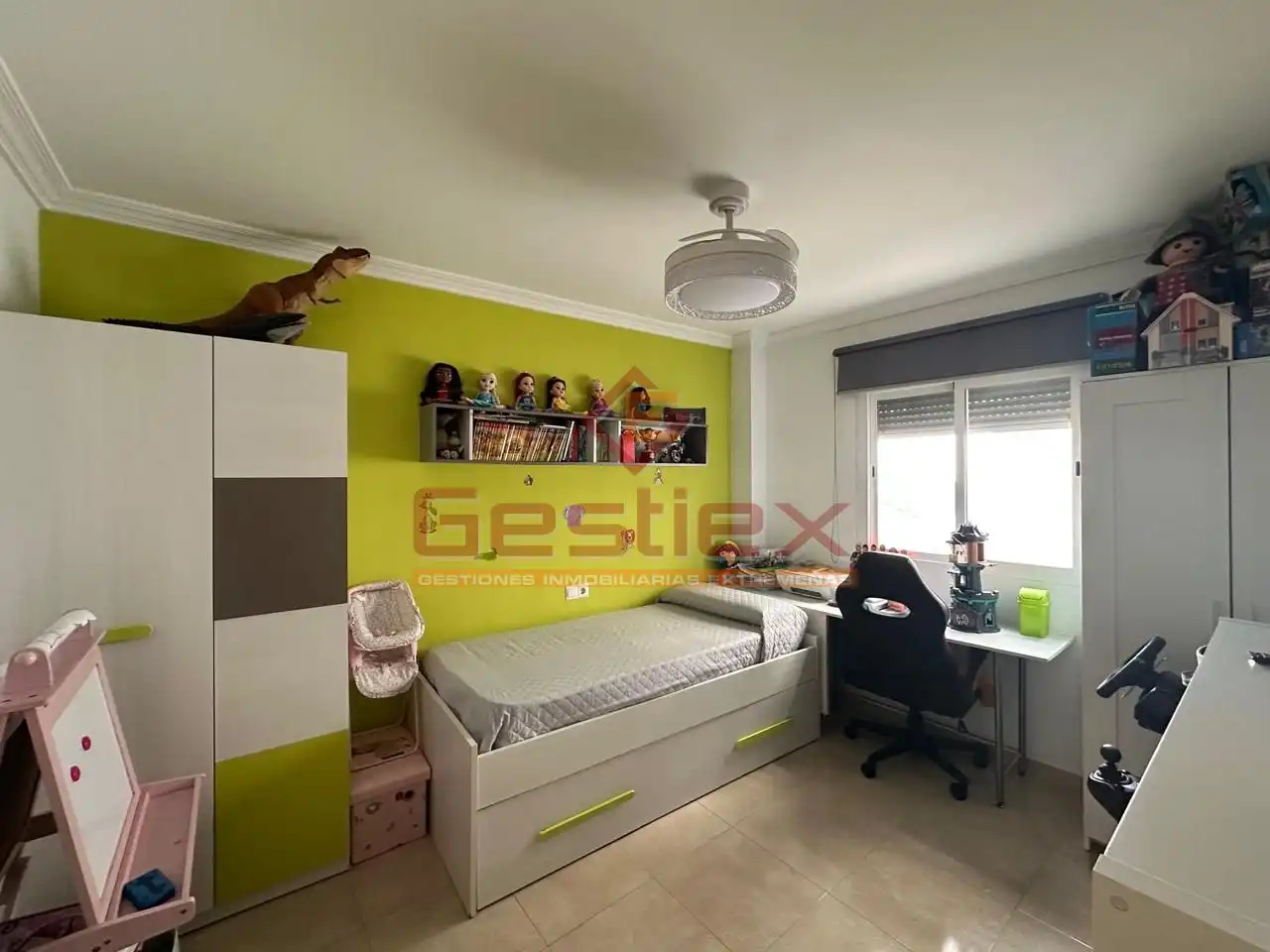 Habitación de Piso en venta en Almendralejo con Aire acondicionado