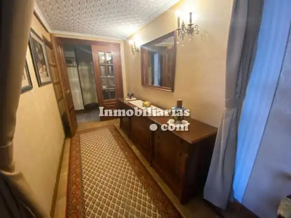 Habitación de Piso en venta en Castro-Urdiales con Calefacción, Terraza y Horno