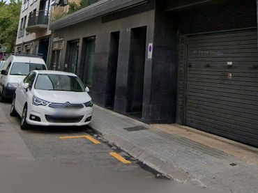 Einzelparkplatz zur Miete in Melendez Valdes 11