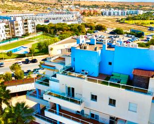 Vista exterior de Àtic en venda en El Ejido amb Aire condicionat, Terrassa i Traster