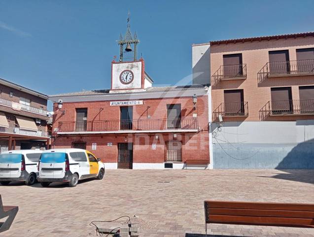 Local comercial en Alquiler en Lominchar