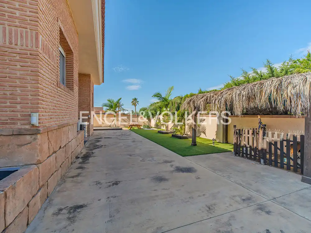 Terrace of Houses for sale in San Vicente del Raspeig / Sant Vicent del Raspeig  with Air Conditioner, Heating and Private garden