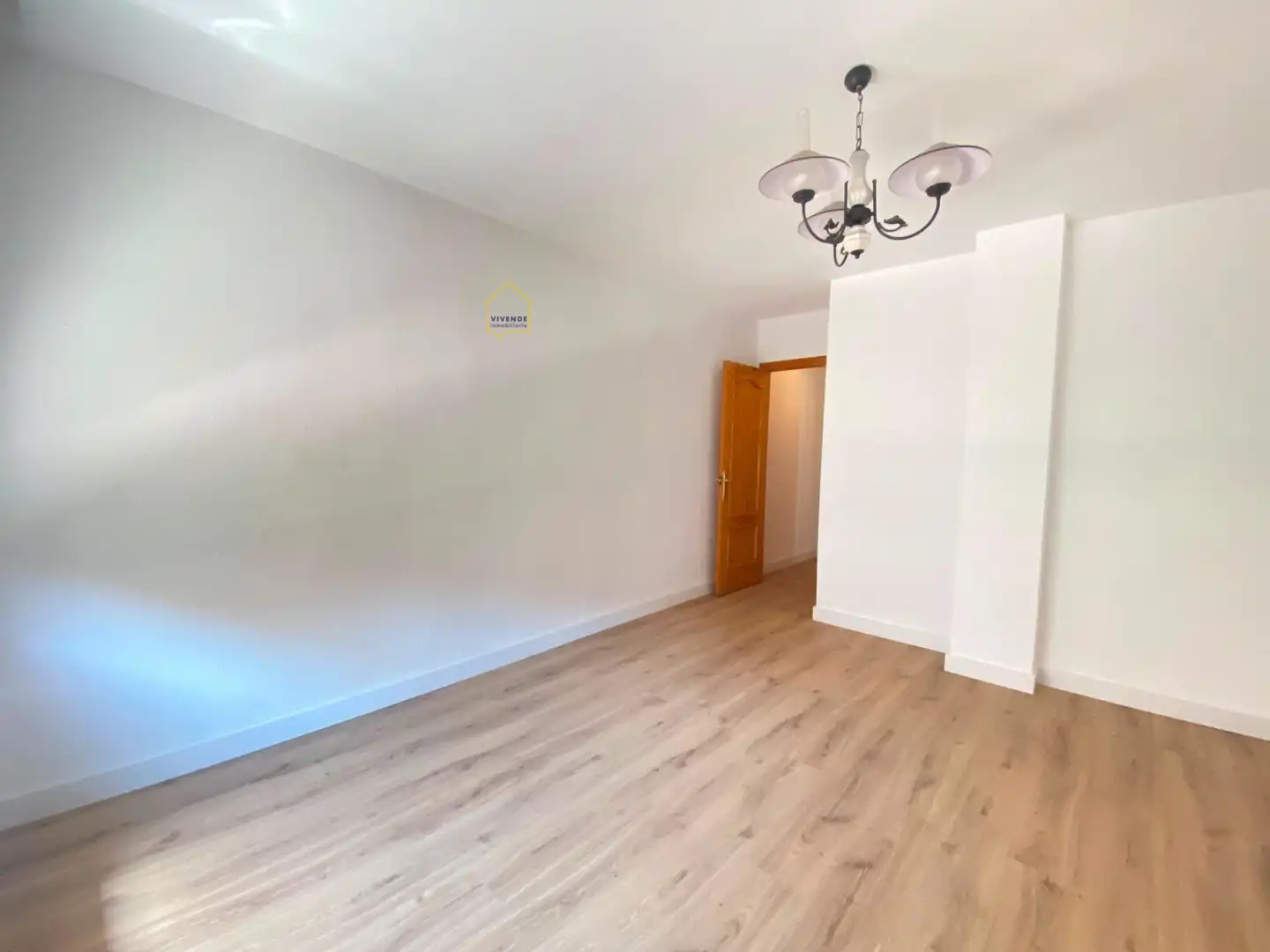 Wohnung zum Verkauf in Lorca mit Klimaanlage, Terrasse und Möbliert