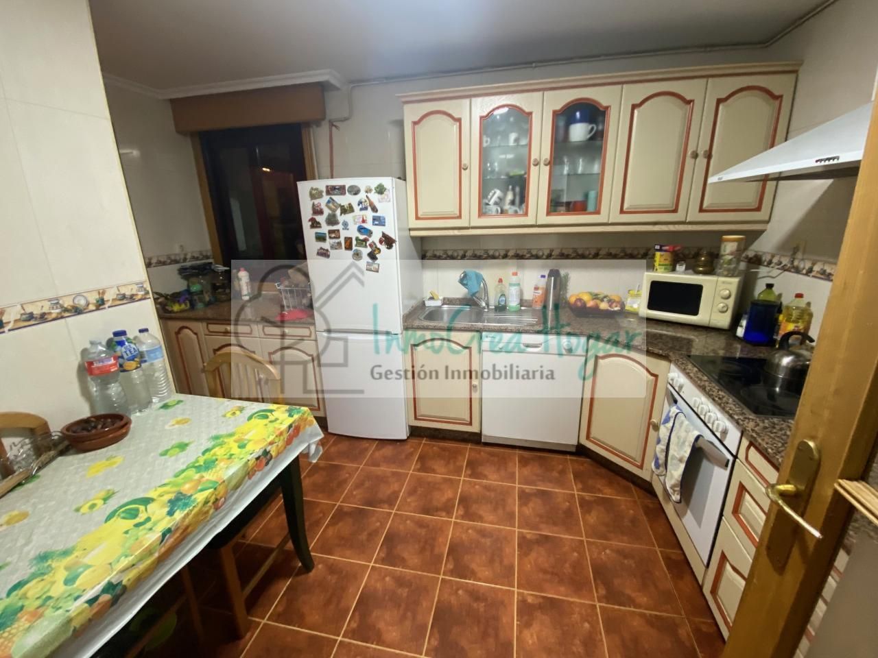 Cuina de Pis en venda en Salvaterra de Miño amb Calefacció i Terrassa