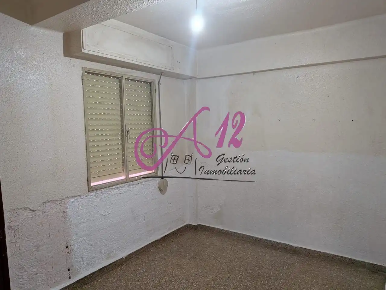 Bedroom of Flat for sale in Valencia