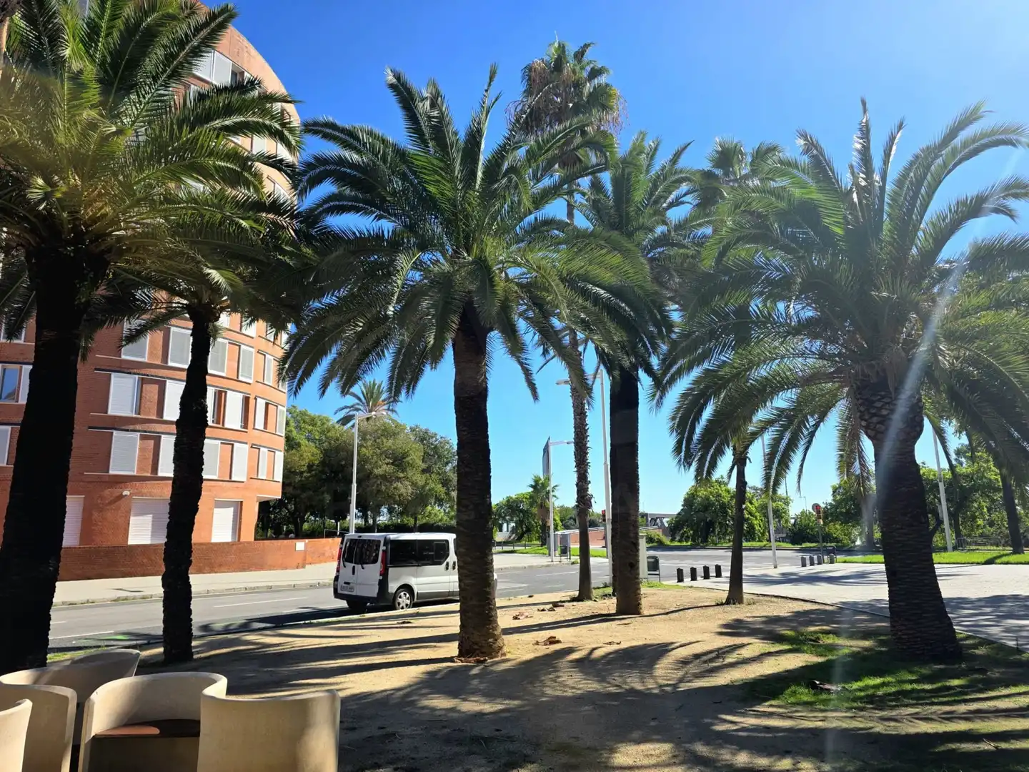 Exterior view of Commercial properties for rent in Sant Martí