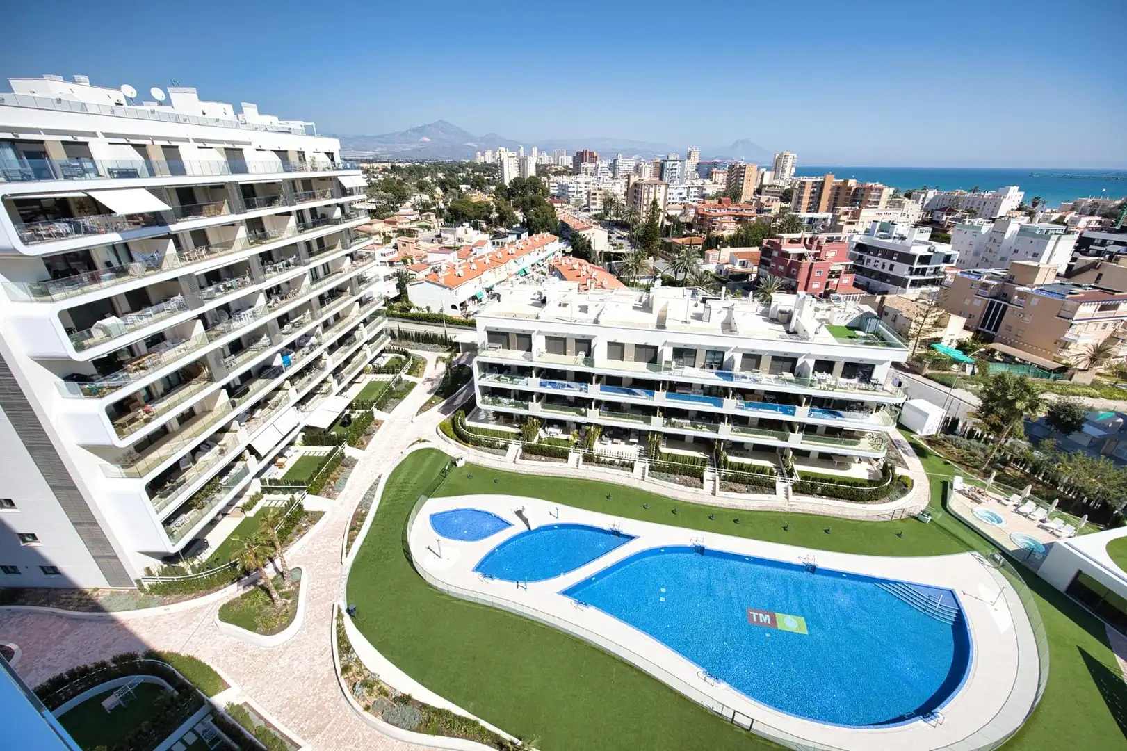 Vista exterior de Pis en venda en Alicante / Alacant amb Aire condicionat, Terrassa i Traster