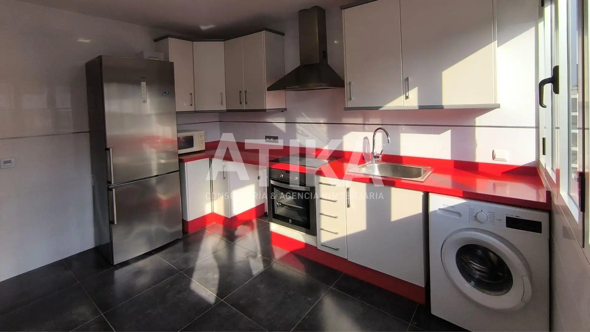 Kitchen of Flat for sale in Daimús  with Air Conditioner, Heating and Parquet flooring