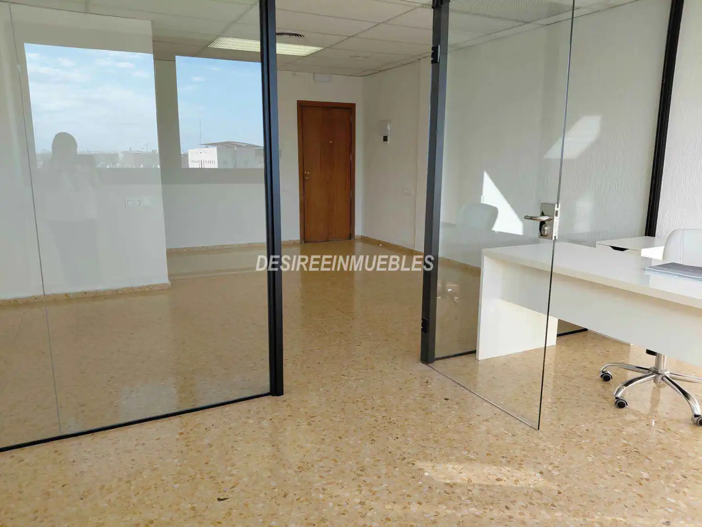 Oficina de lloguer en Campanar