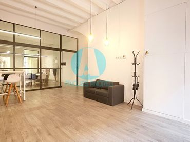 Local comercial de lloguer a Centre