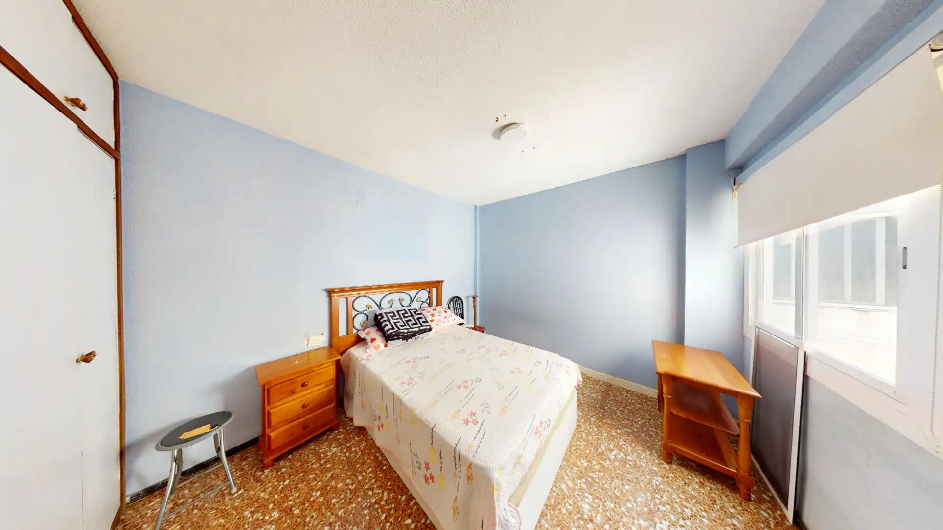 Habitación de Piso en venta en Alicante / Alacant con Amueblado y Balcón