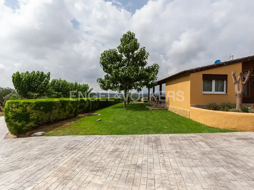 Casa o chalet de alquiler en Torrent con Aire acondicionado, Calefacción y Jardín privado