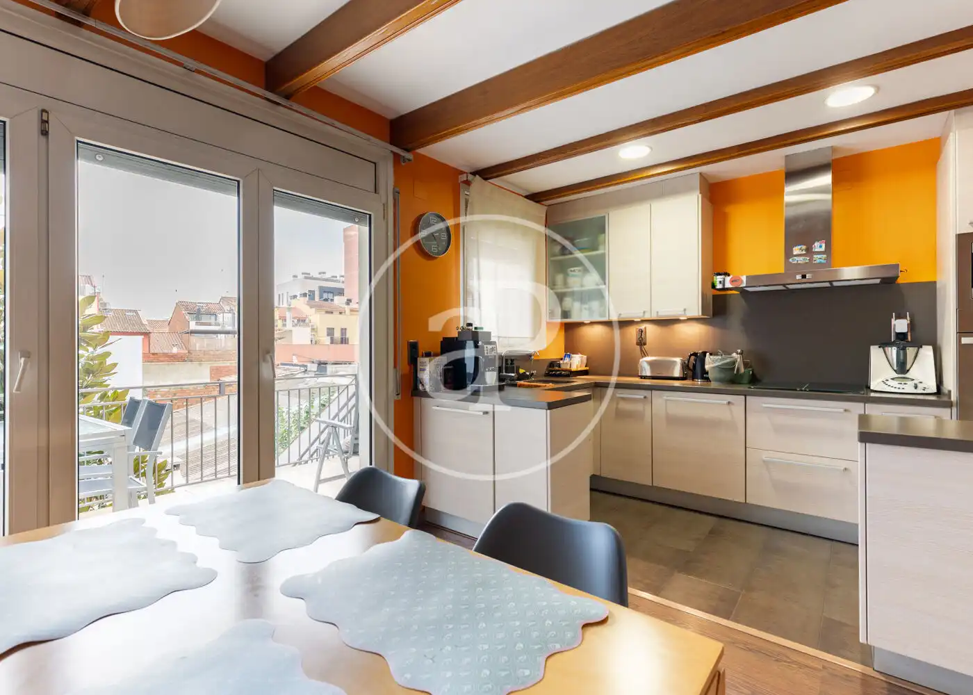 Maison mitoyenne avec terrasse à vendre à Carrer de Josep Renom, imagen 3