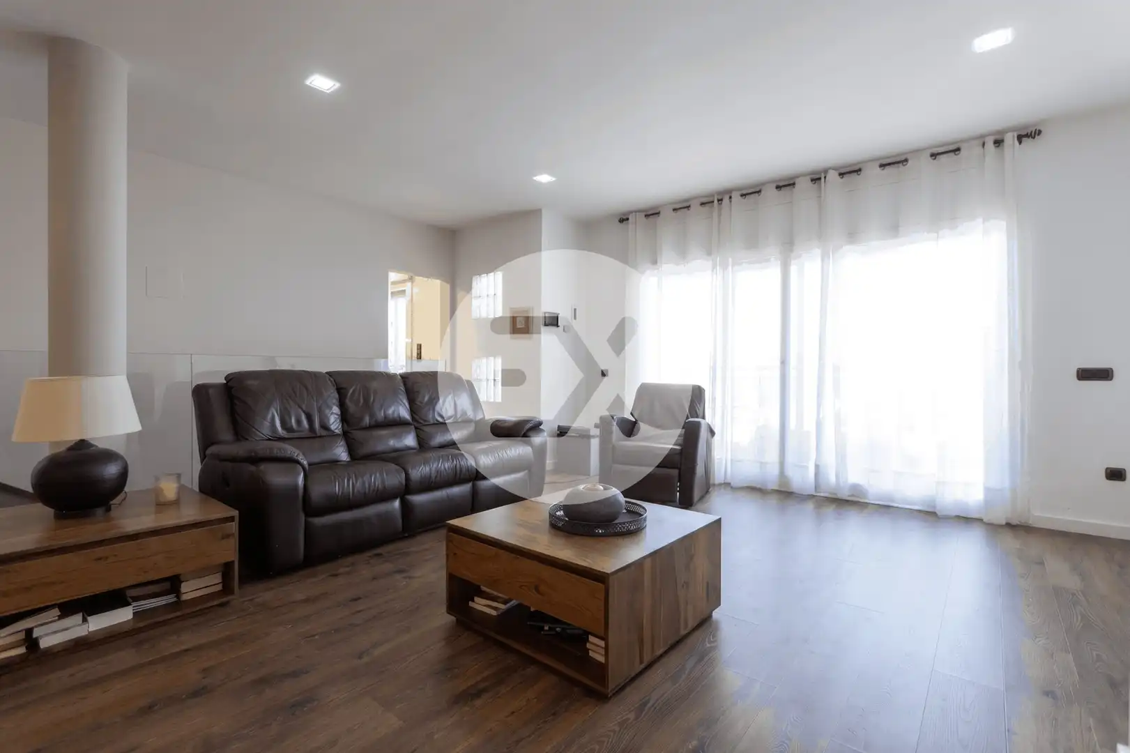 Sala de estar de Casa o chalet en venta en Sant Boi de Llobregat con Aire acondicionado, Calefacción y Jardín privado
