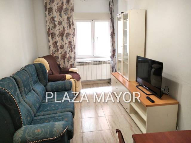 Piso en Venta en Calle Pinzones en Salesas