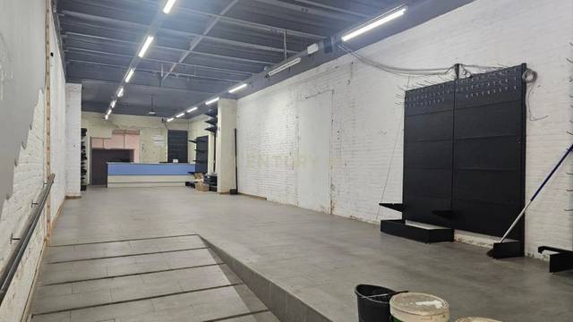 Local comercial en Alquiler en Avinguda Onze de Setembre, 147, Sabadell, Spain, -1 en Creu Alta