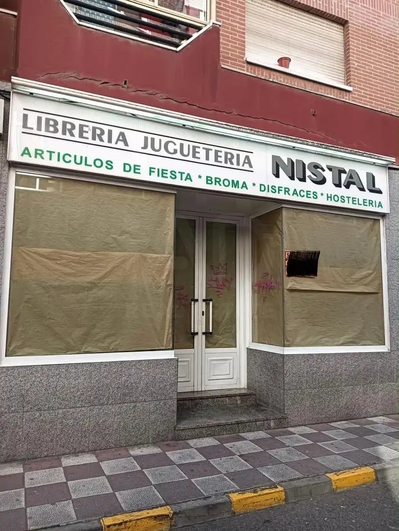 Local comercial en venta en La Bañeza, imagen 2