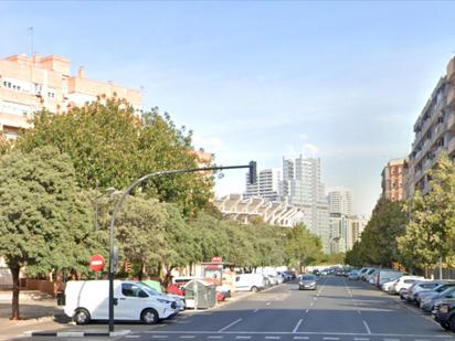 Exterior view of Apartment for sale in  Valencia Capital