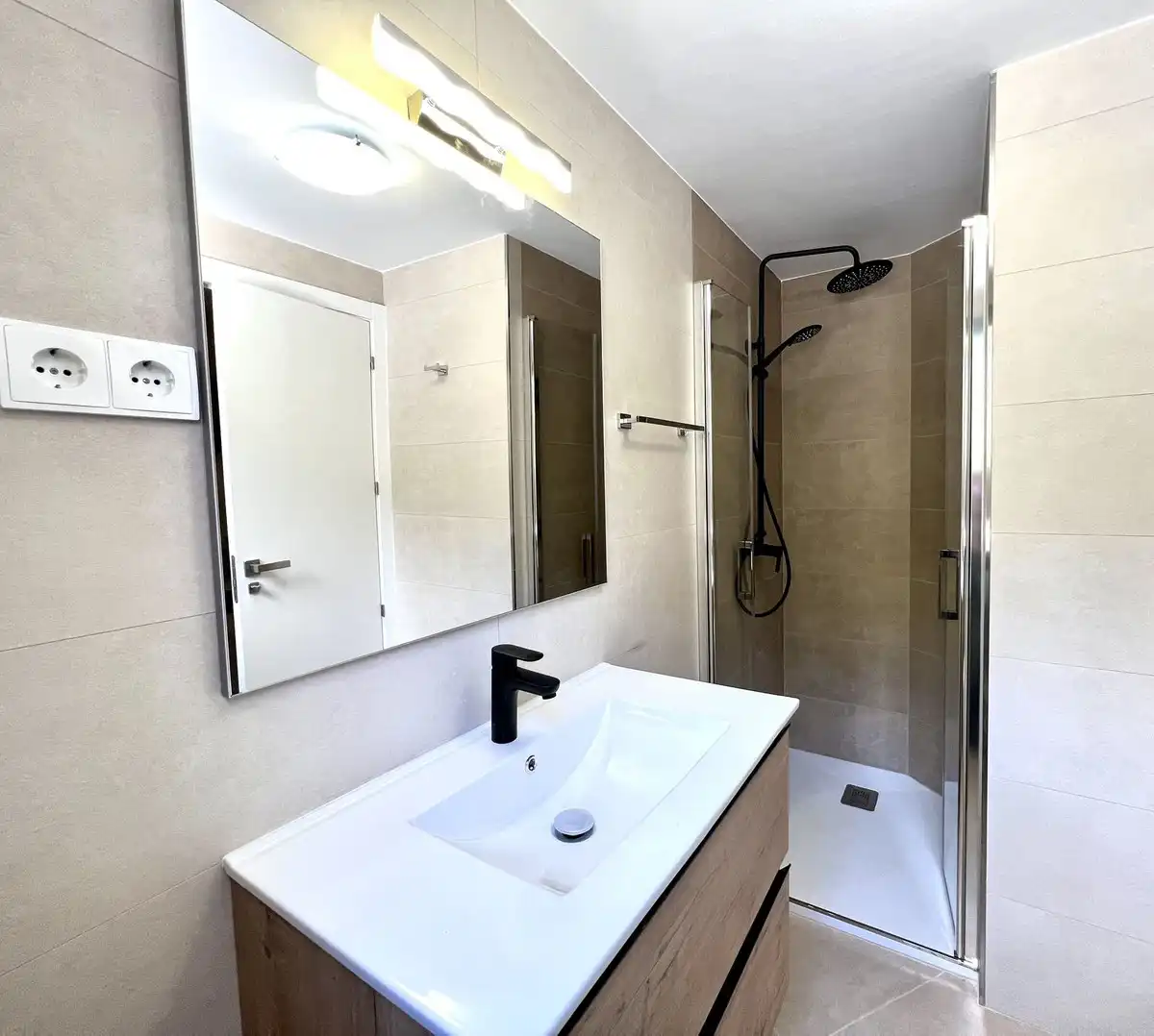 Adossat amb piscina en venda a Estepona - Estepona,Centro,Avenida del Pilar, imagen 9