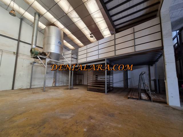 Nave industrial en Alquiler en Pego