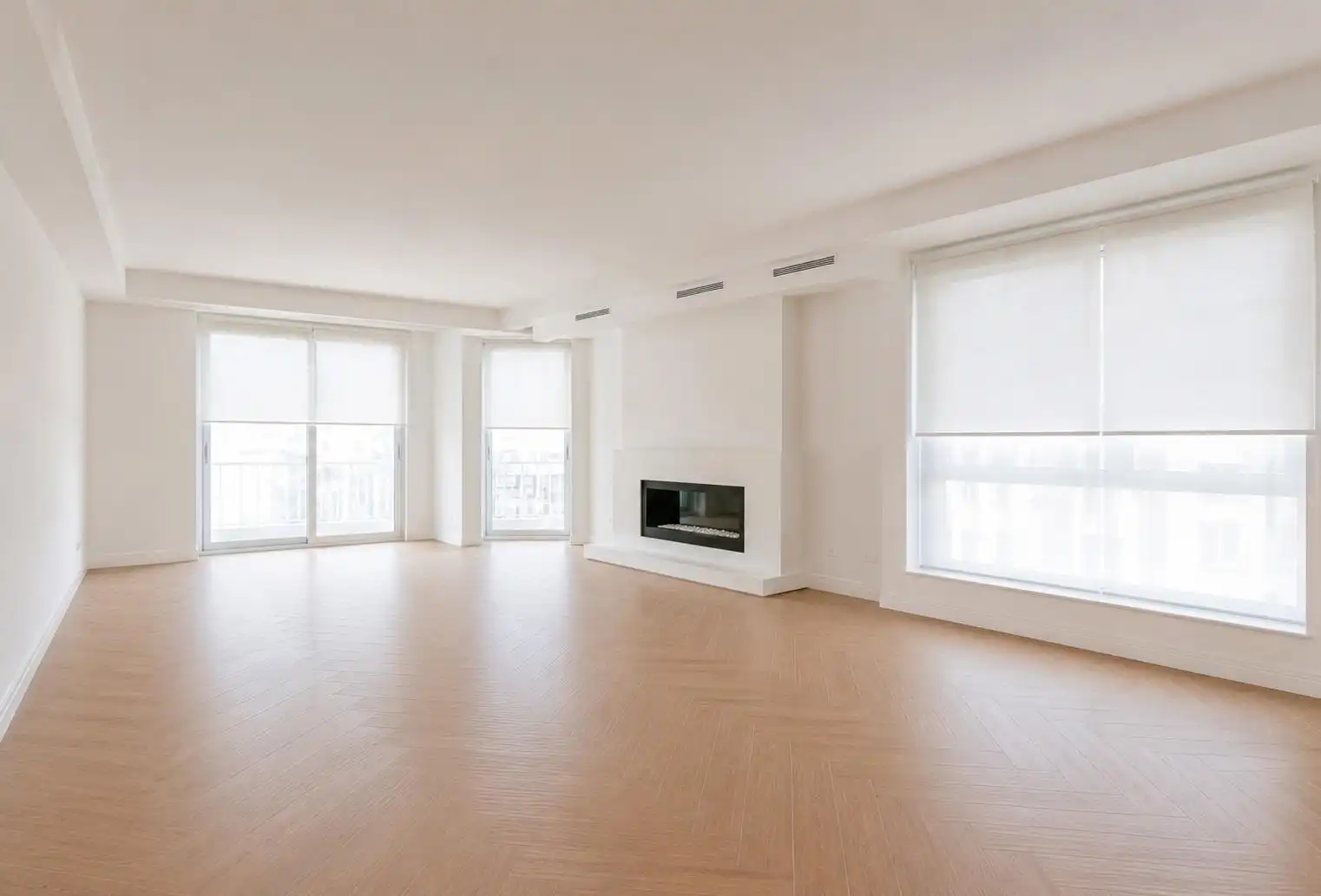 Living room of Flat for sale in Madrid  with Air Conditioner, Heating and Terrace