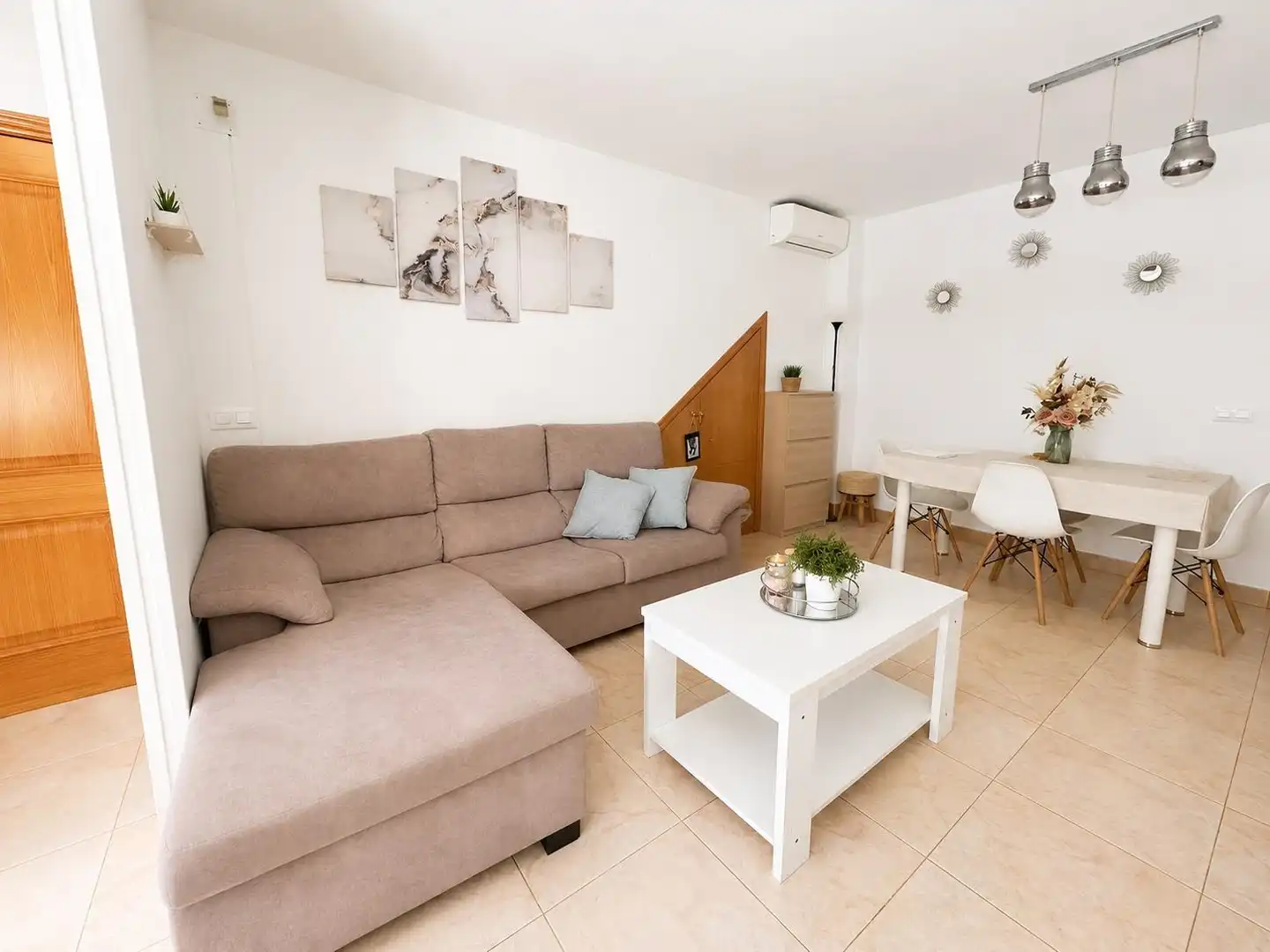 Living room of Ground floor for sale in Los Barrios  with Air Conditioner and Furnished