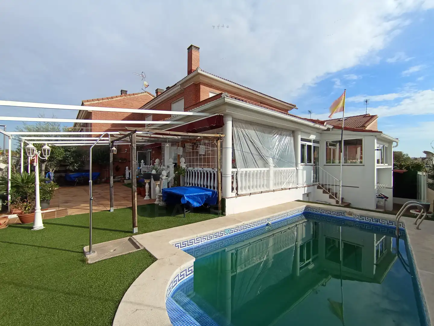 Swimming pool of Houses for sale in Meco