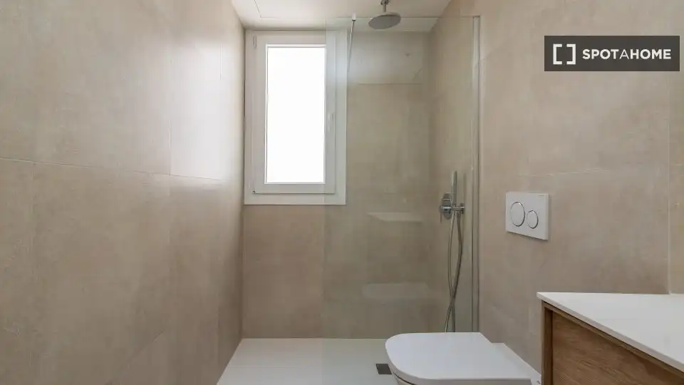 Appartamento con terrazza in affitto a Extramurs, imagen 9
