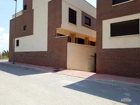 Vista exterior de Casa o xalet en venda en San Isidro amb Terrassa i Piscina comunitària
