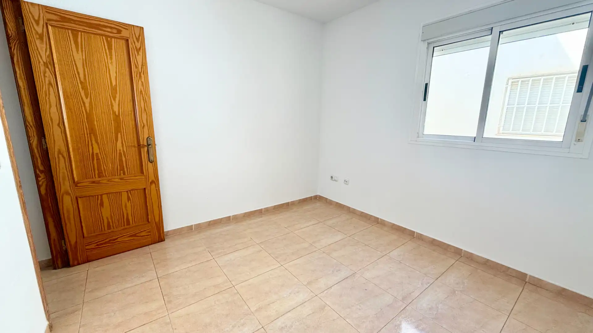 Flat for sale in Roquetas de Mar  with Terrace