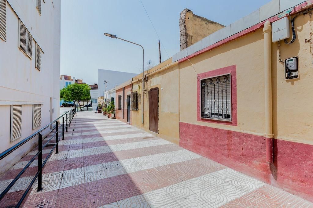 Houses for sale in Roquetas Pueblo, Roquetas de Mar ciudad