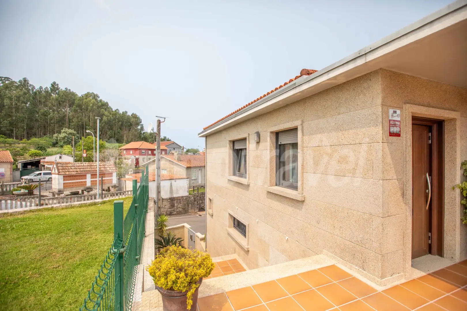 Vista exterior de Casa o chalet en venta en Sanxenxo con Calefacción, Jardín privado y Parquet