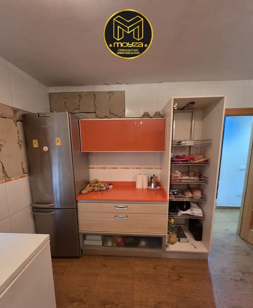 Cuina de Casa o xalet en venda en Jaén amb Aire condicionat, Calefacció i Terrassa