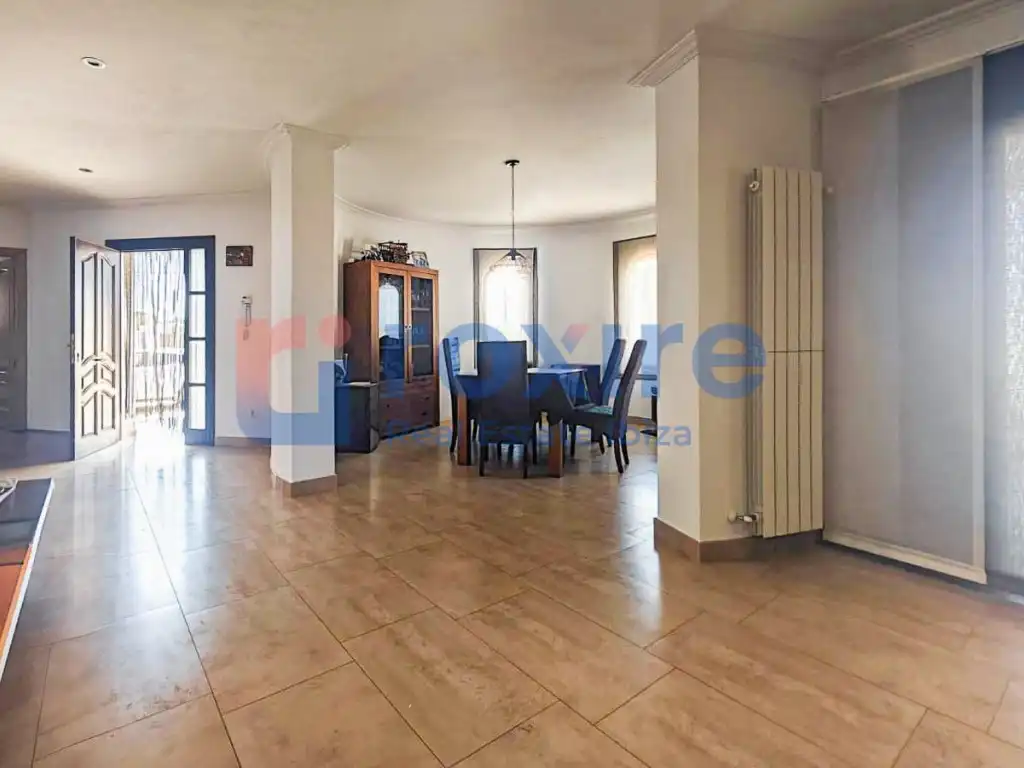 Menjador de Casa o xalet en venda en Sant Josep de sa Talaia amb Aire condicionat, Jardí privat i Terrassa