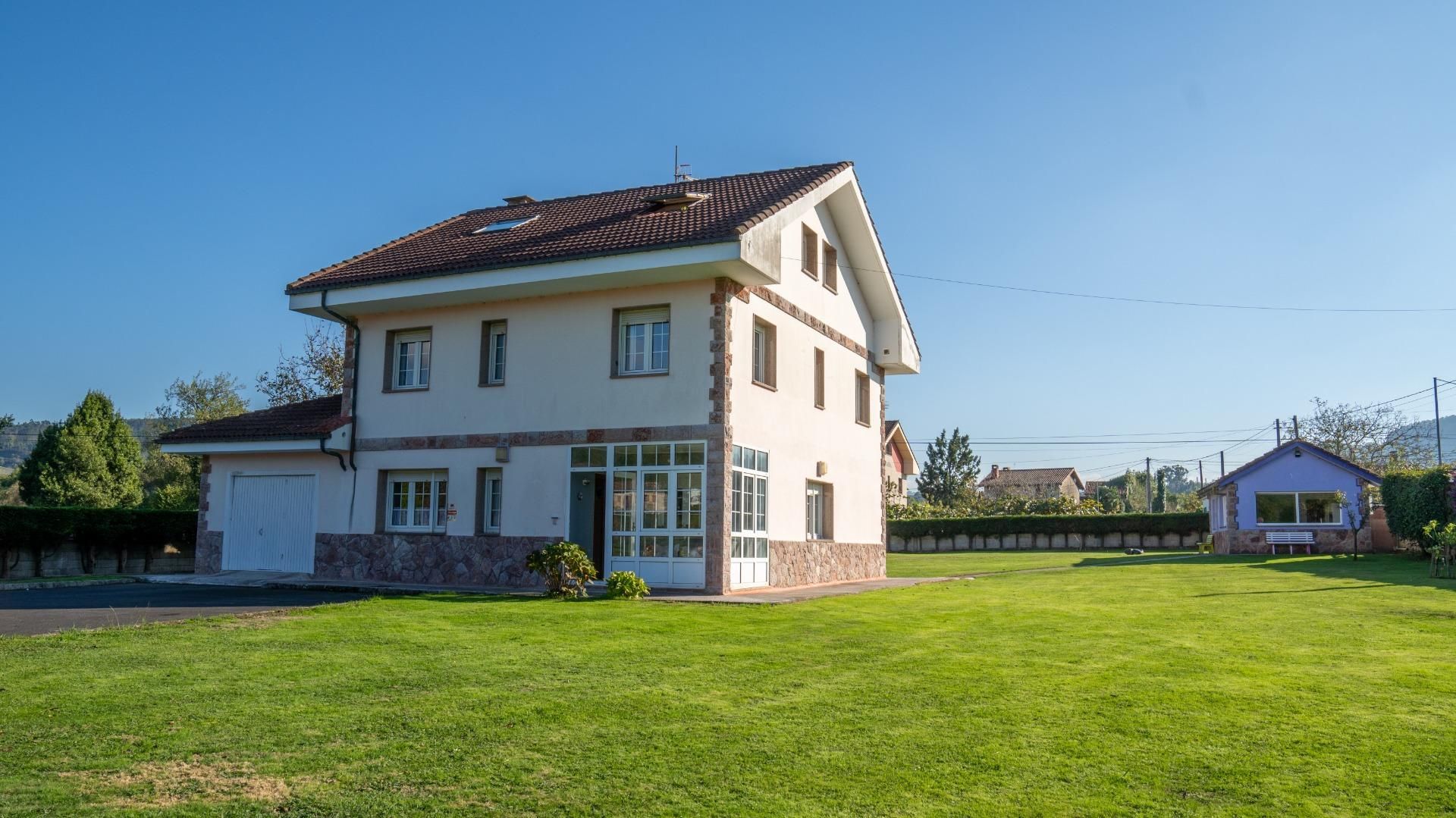 Vista exterior de Casa o chalet en venta en Villaviciosa con Calefacción, Jardín privado y Terraza