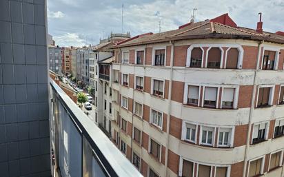 Exterior view of Flat for sale in Barakaldo   with Balcony