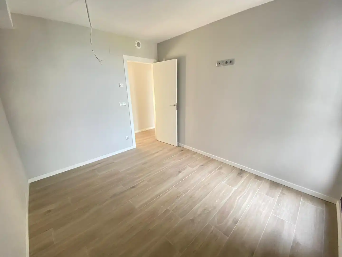 Bedroom of Flat for sale in Castro-Urdiales  with Heating, Parquet flooring and Terrace