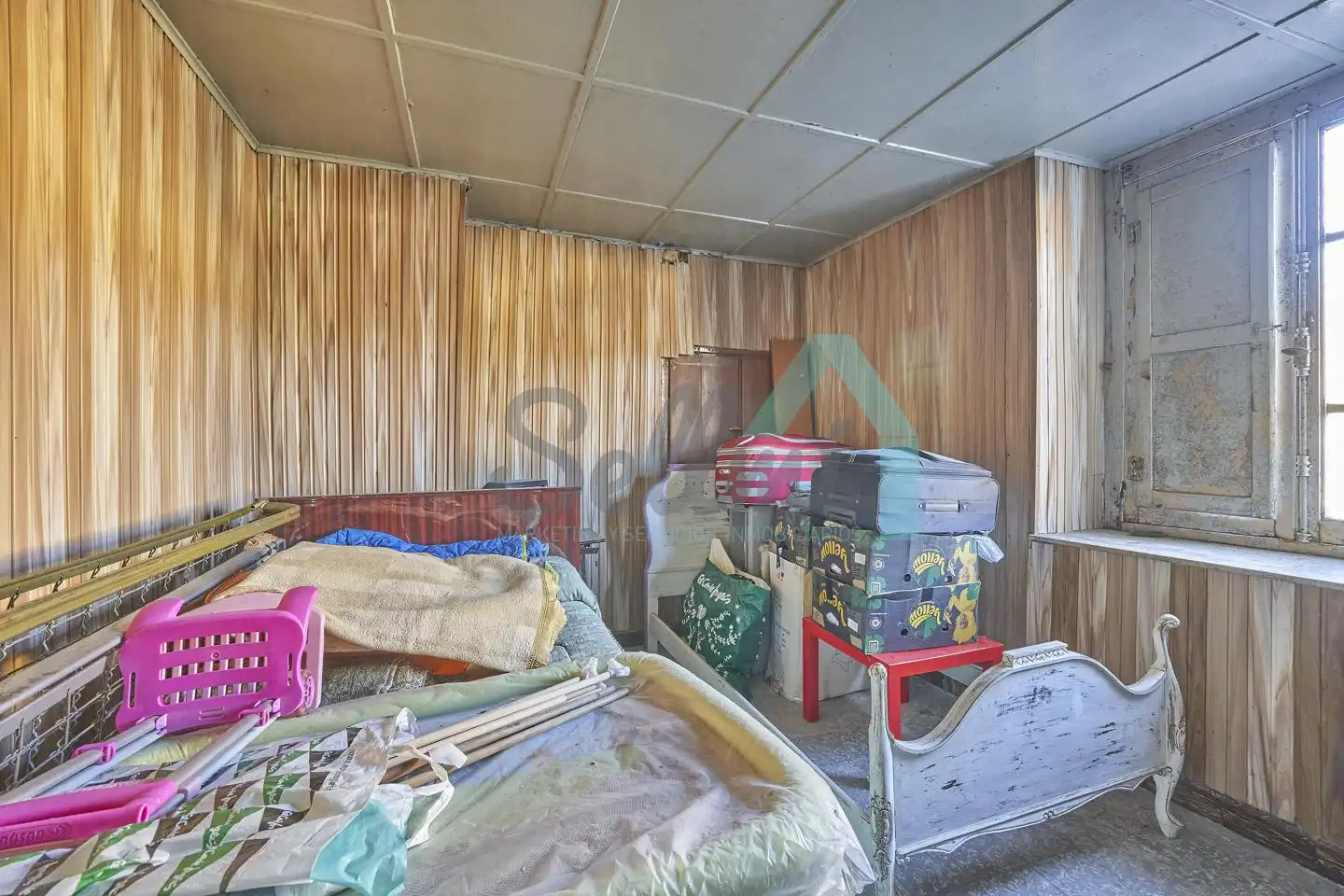 Habitación de Casa o chalet en venta en Belmonte de Miranda con Jardín privado, Parquet y Terraza