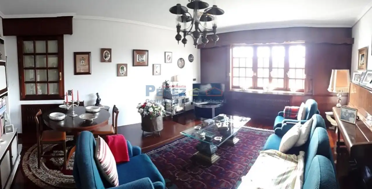 Sala de estar de Casa o chalet en venta en Fene con Calefacción, Jardín privado y Amueblado