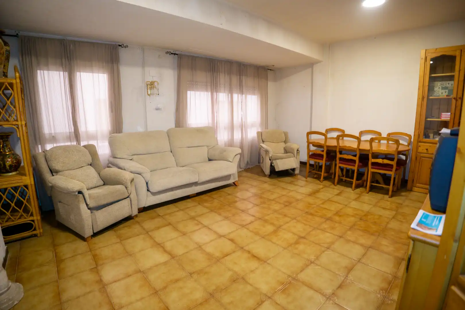 Flat with terrace for sale in Avinguda de la Constitució, imagen 2