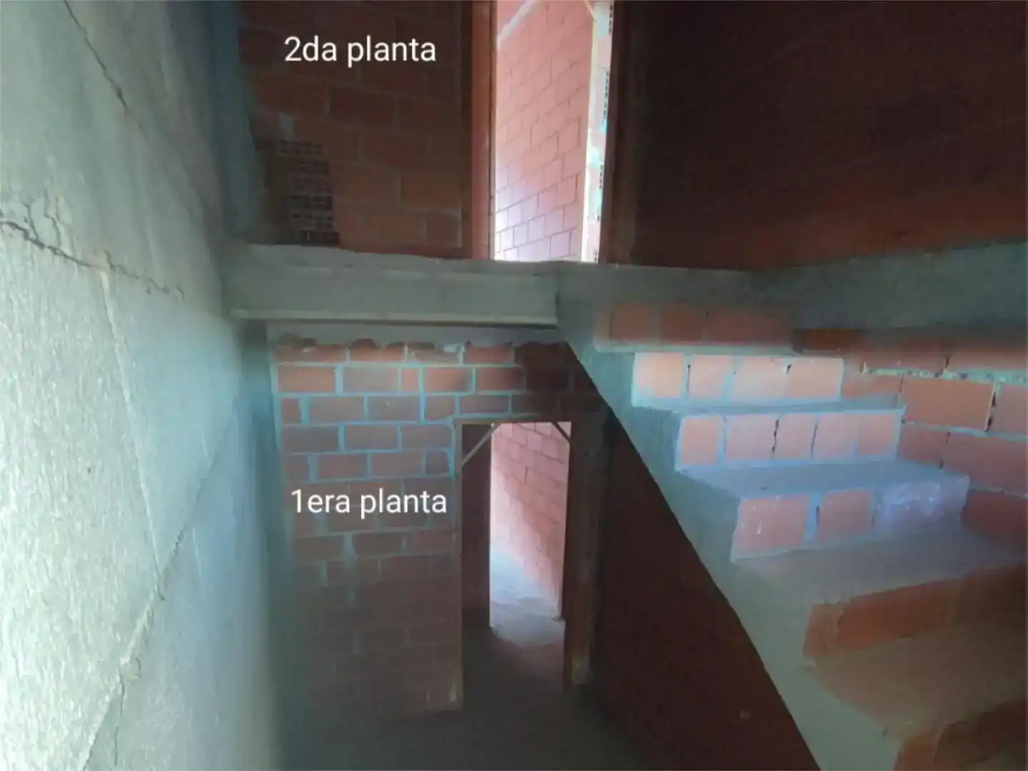 Pis en venda en Yeste amb Balcó
