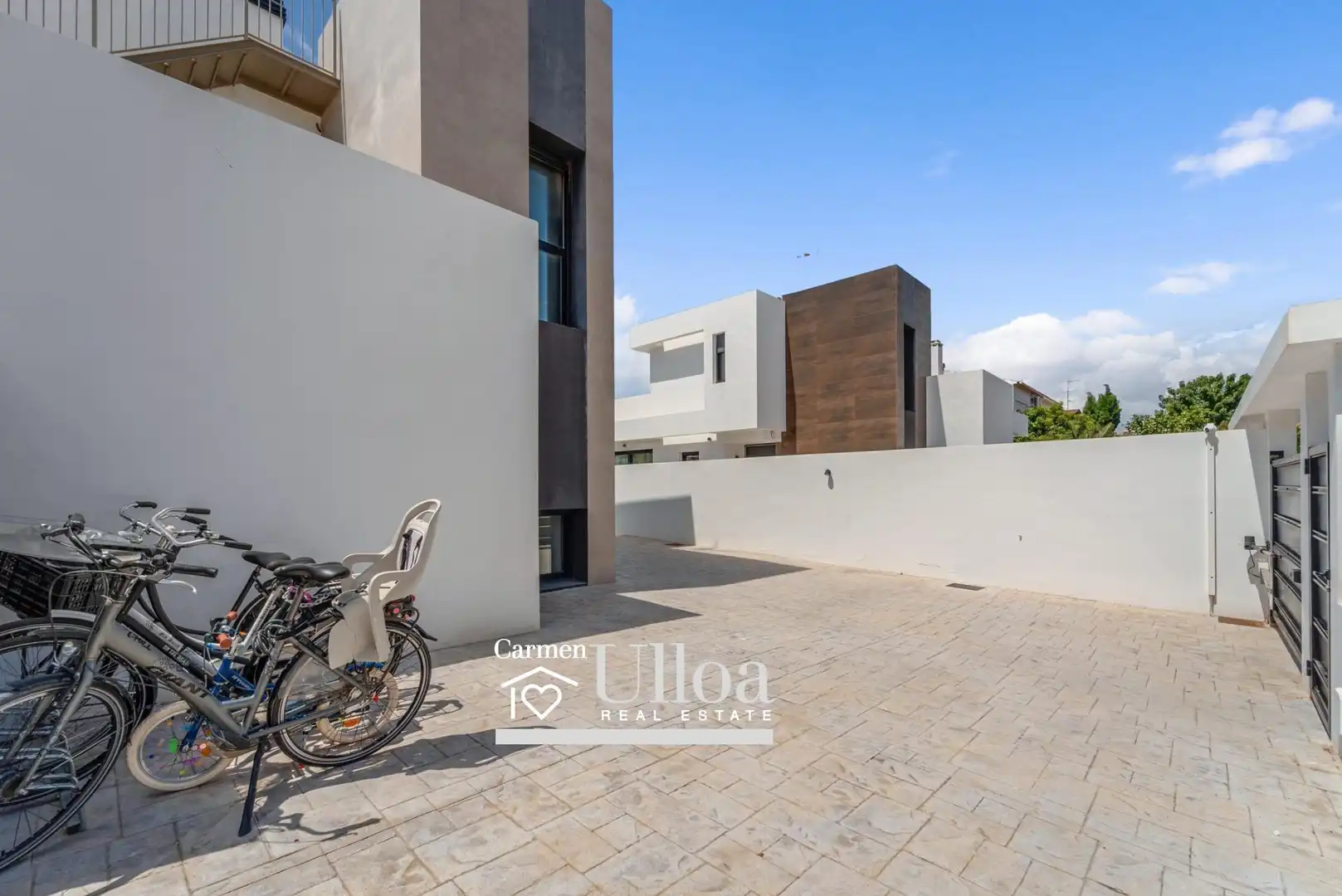 Vista exterior de Casa o xalet en venda en Sant Joan d'Alacant amb Aire condicionat, Calefacció i Terrassa