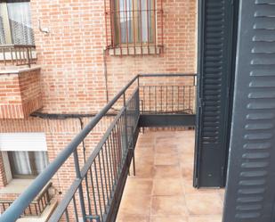 Terrassa de Pis en venda en Miraflores de la Sierra amb Aire condicionat, Calefacció i Moblat
