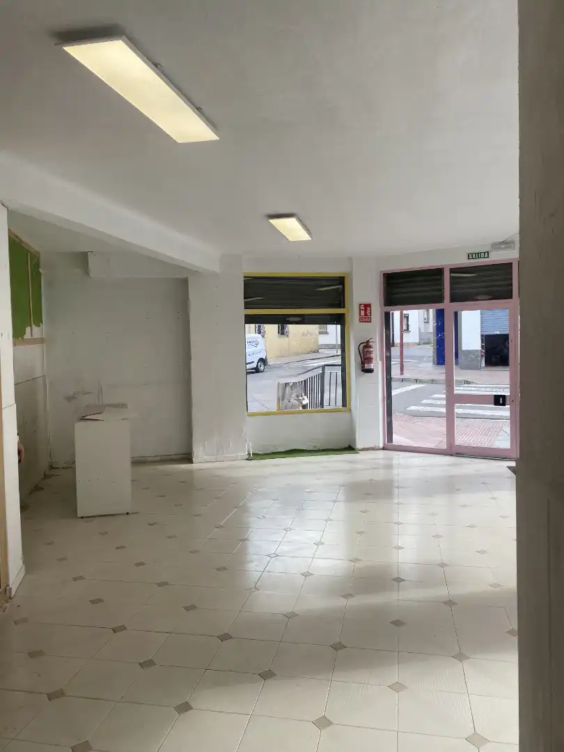 Local comercial en alquiler en Calle Auseva 6D, imagen 8