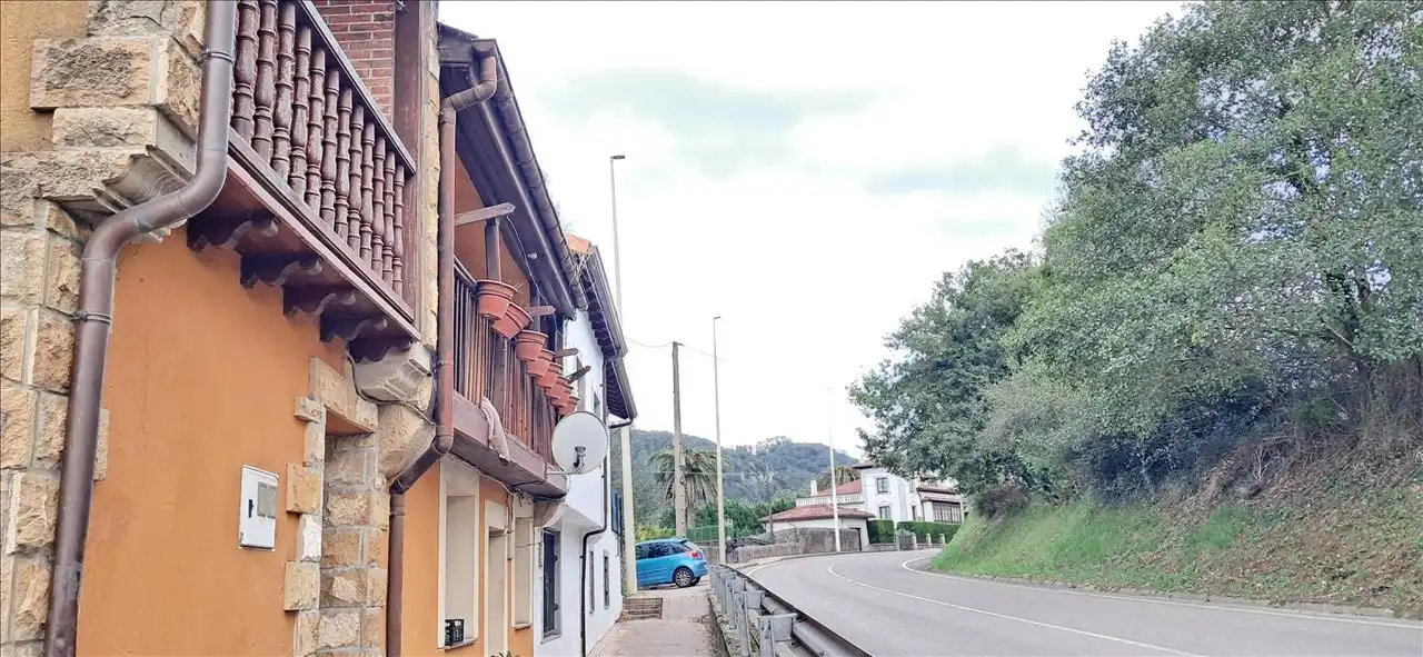 Vista exterior de Casa o chalet en venta en Medio Cudeyo