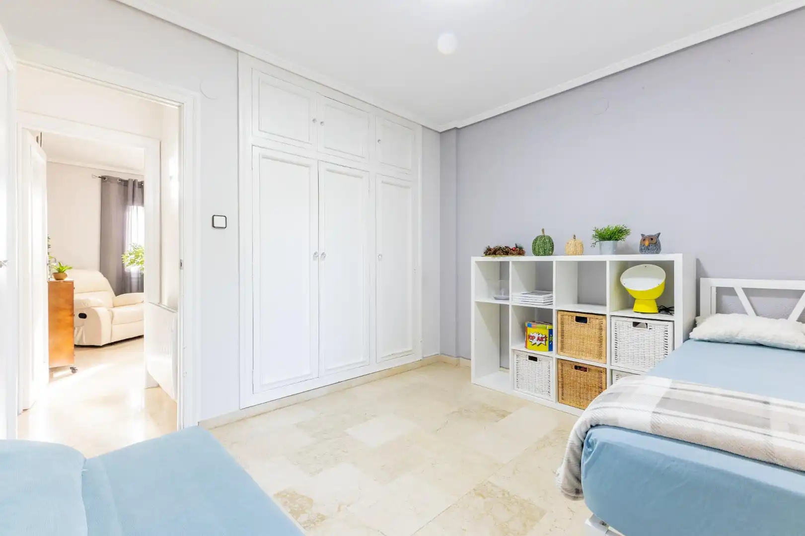 Dormitori de Casa o xalet en venda en Requena amb Jardí privat, Terrassa i Piscina