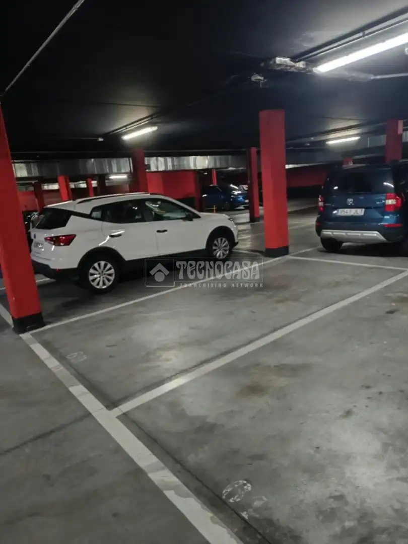 Parking of Garage for sale in Pinto