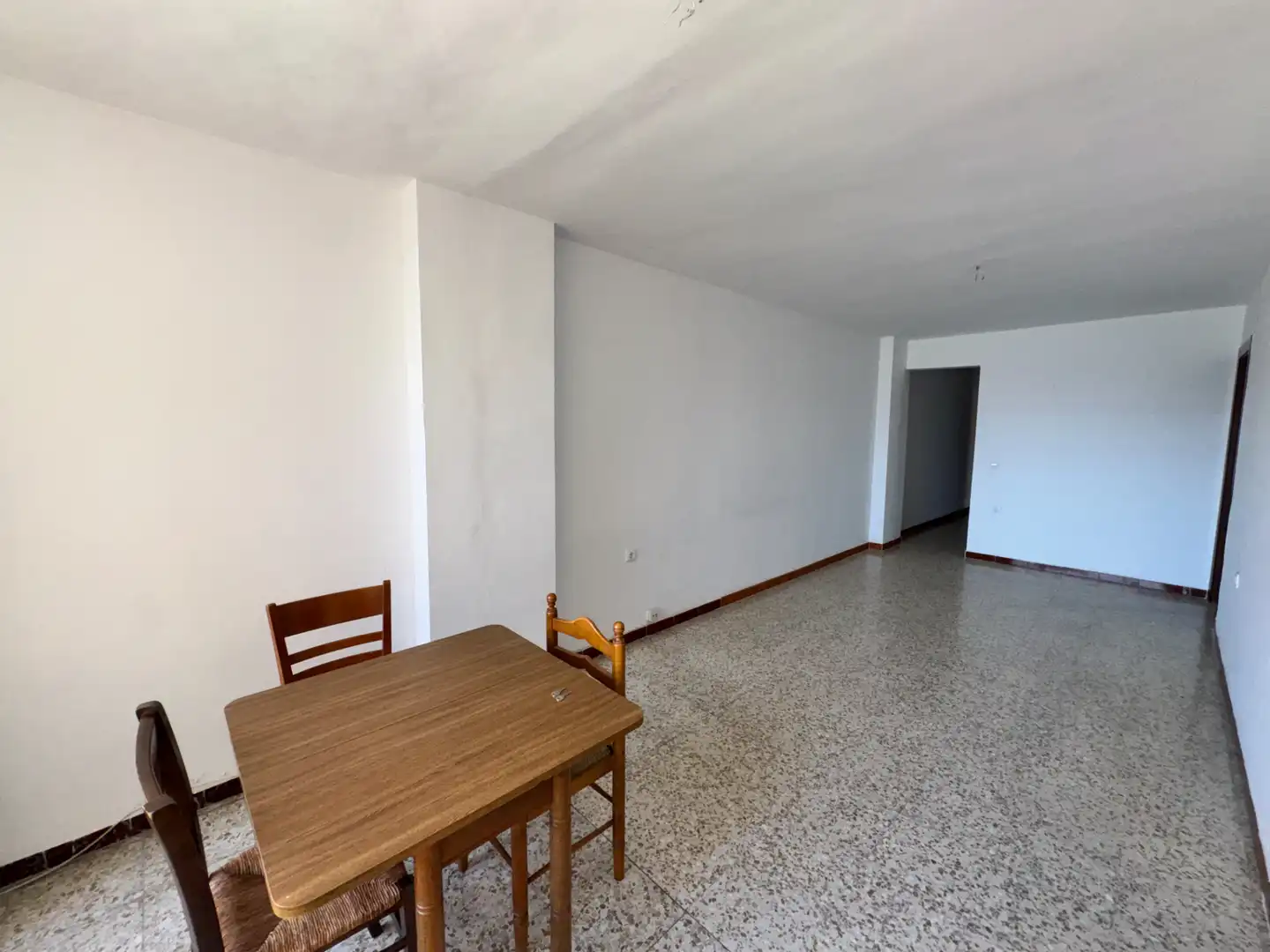 Comedor de Piso en venta en Málaga con Aire acondicionado, Terraza y Amueblado